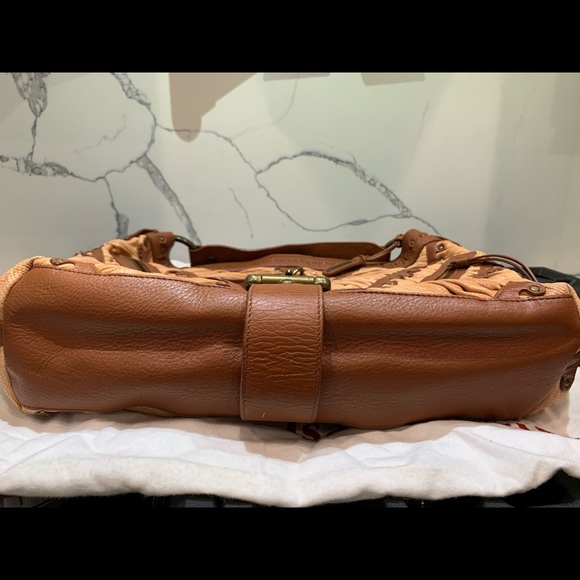 Isabella Fiore hobo bag - Picture 5 of 5